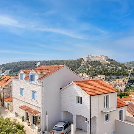 Apartment Capitis In The Center- Exclusive